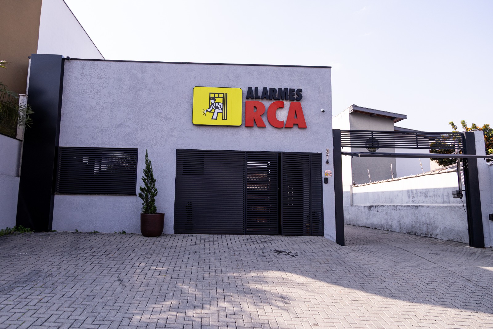 Fachada e Sede Alarmes RCA